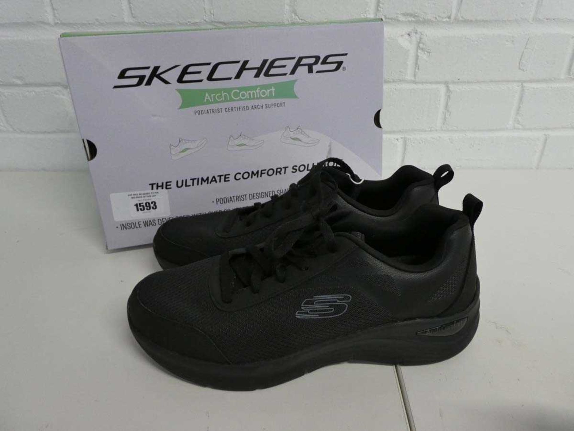 +VAT Boxed pair of Skechers arch comfort trainers in black size 10