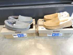 +VAT 2 boxed pairs of mens Kirkland suede slippers ( 1 grey & 1 brown). Both size 8.