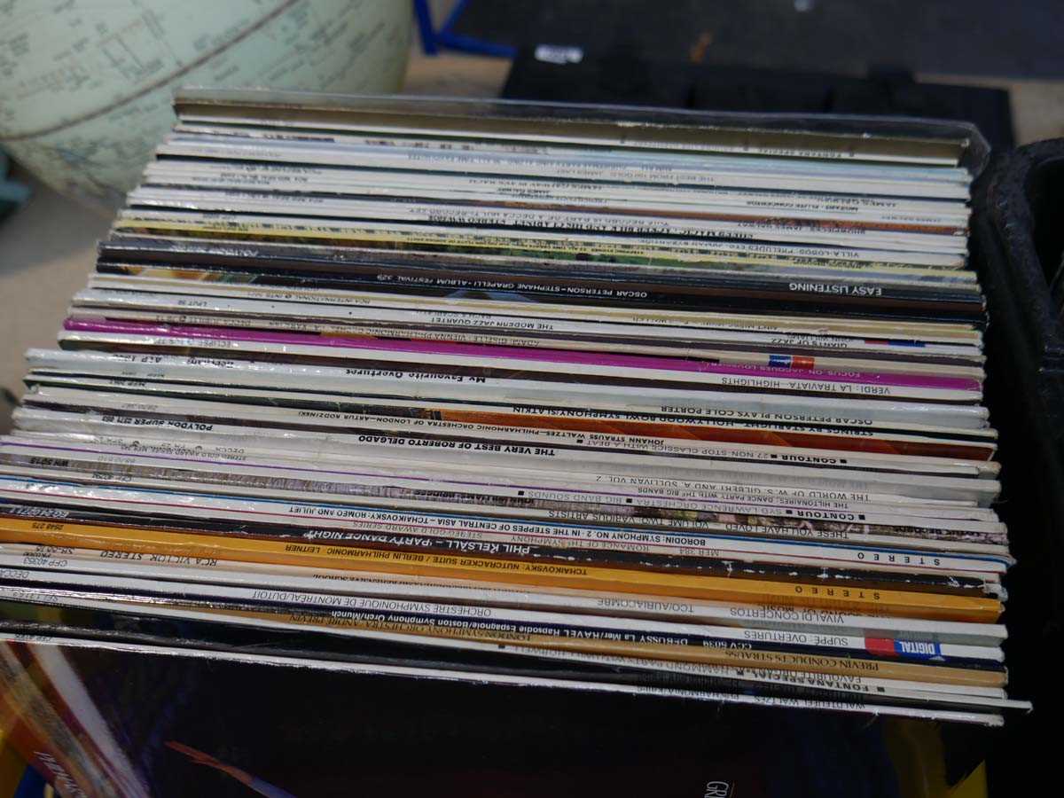 2 crates containing mainly classical vinyl LPs - Image 3 of 3