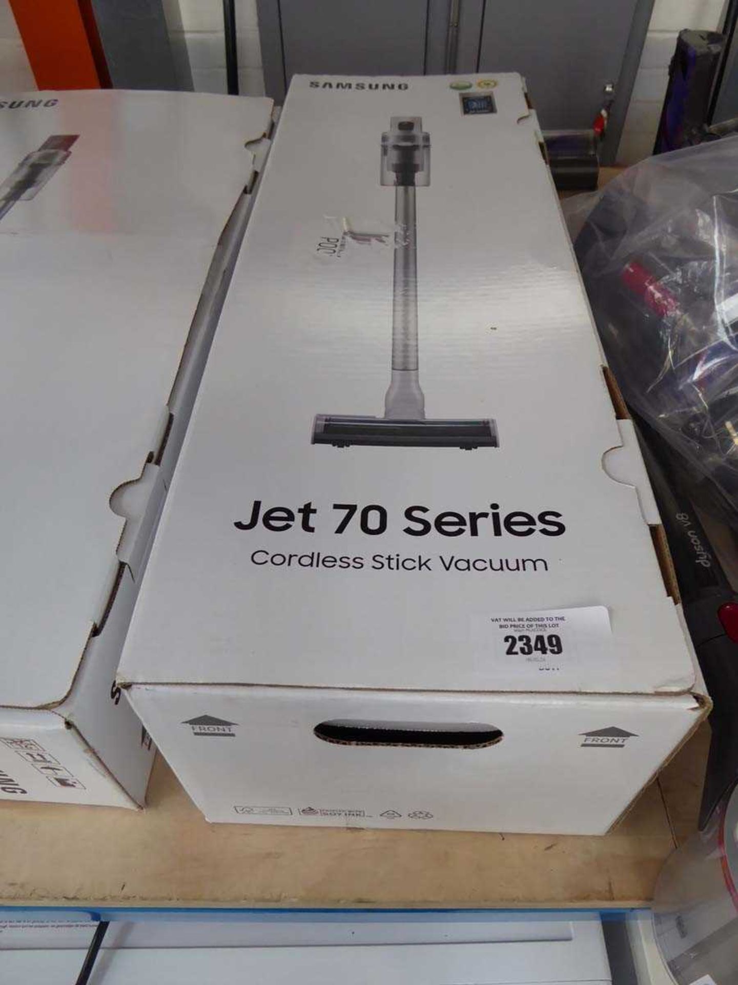 +VAT Boxed Samsung Jet 70 cordless stick vacuum cleaner