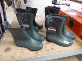 4 pairs of Kent & Stowe traditional half length Wellington boots (size 3)