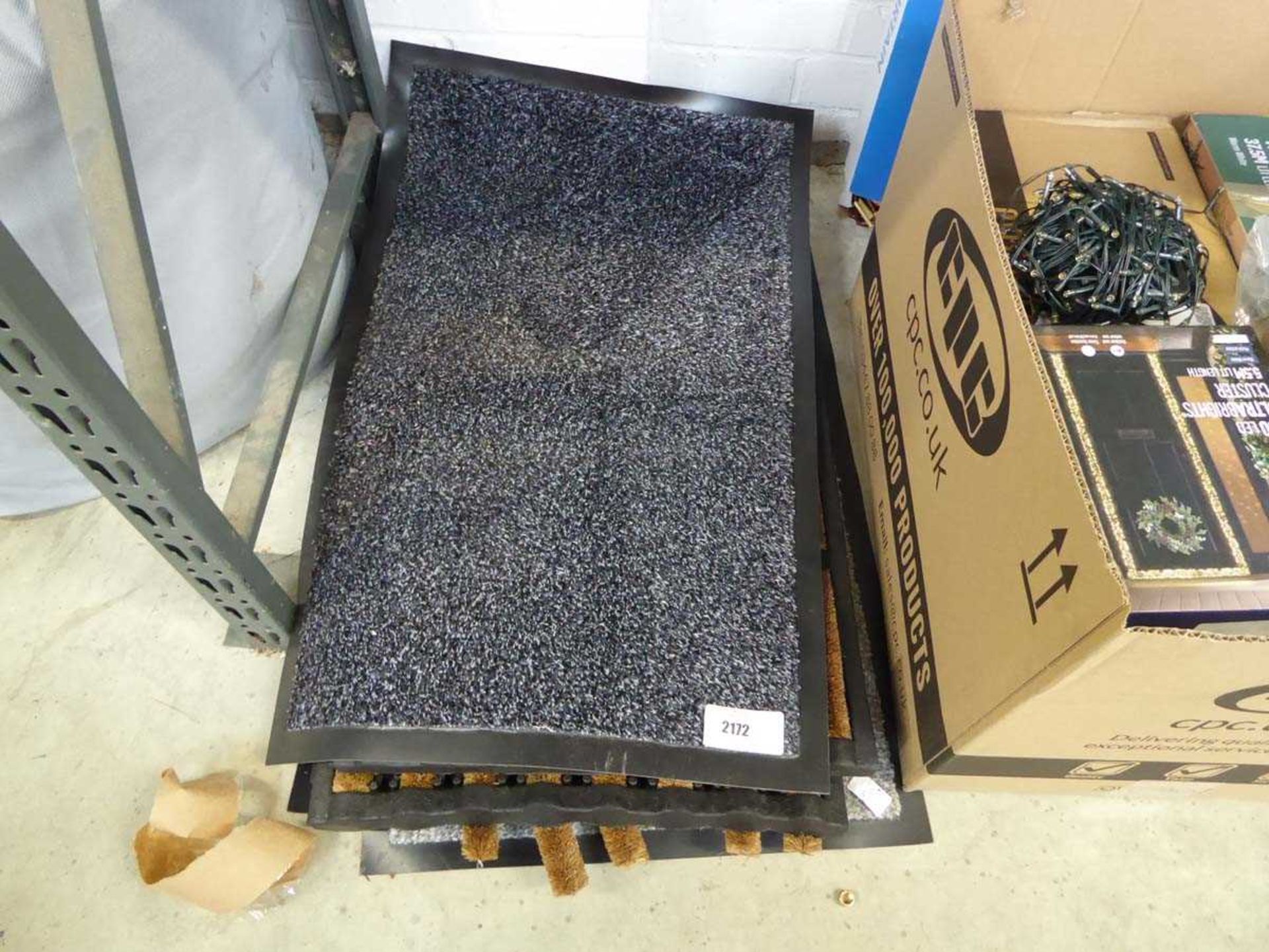 +VAT Large quantity of various doormats