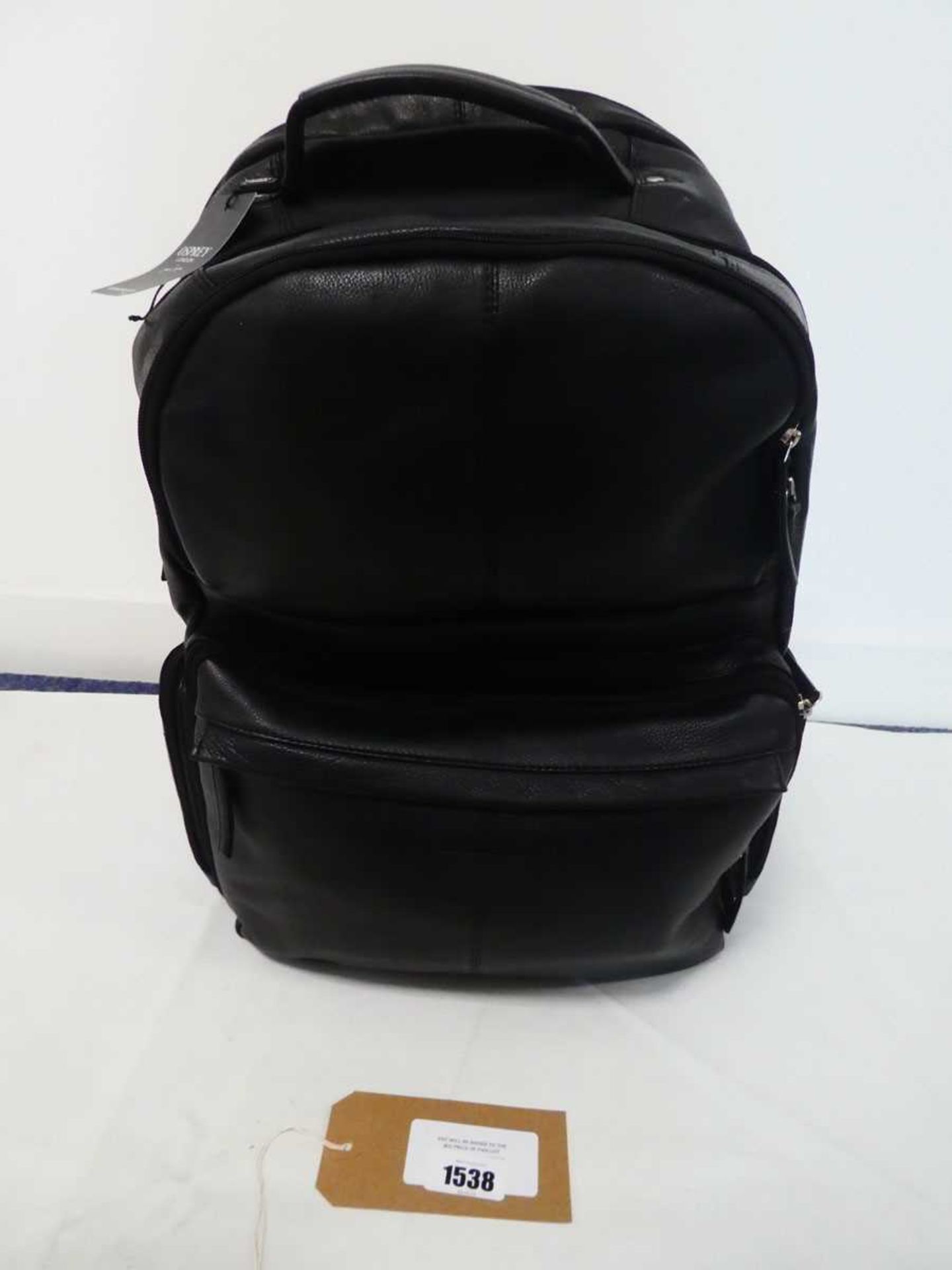+VAT Osprey lockton grainy hide backpack in black
