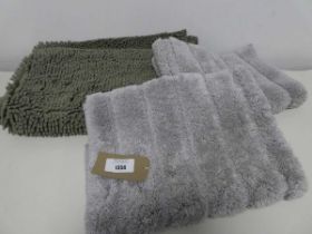 +VAT 3 bathroom mats (2 grey, 1 green)