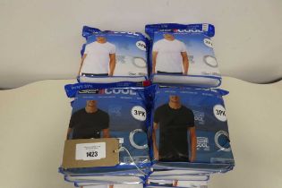 +VAT Approx. 20 Mens 32 Degree Cool crew neck t shirts.