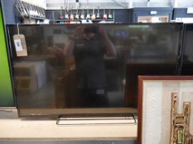 +VAT Toshiba 43" smart TV (43U6863DB) with stand and remote