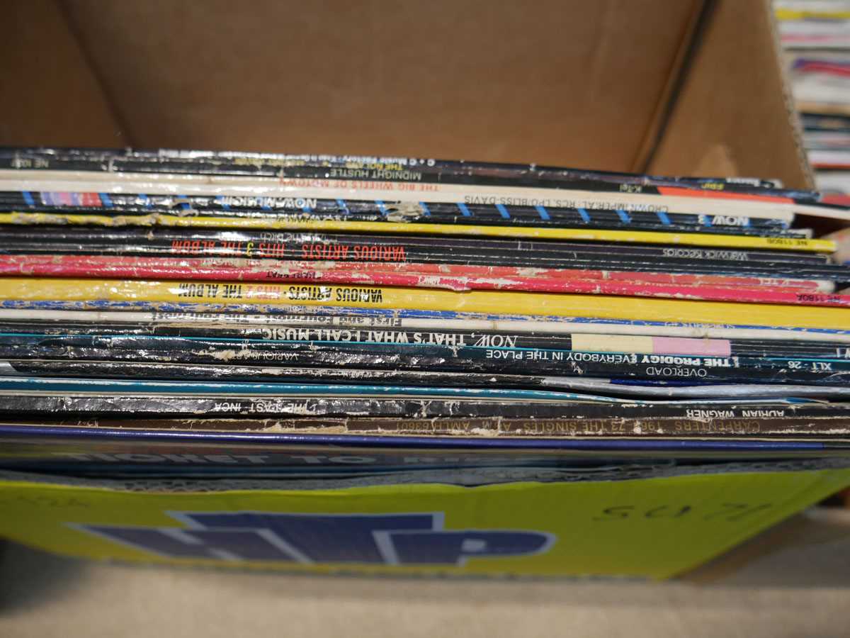 4 boxes containing various vinyls, 7" singles to include classical, The Carpenters, The Prodigy - Image 4 of 4