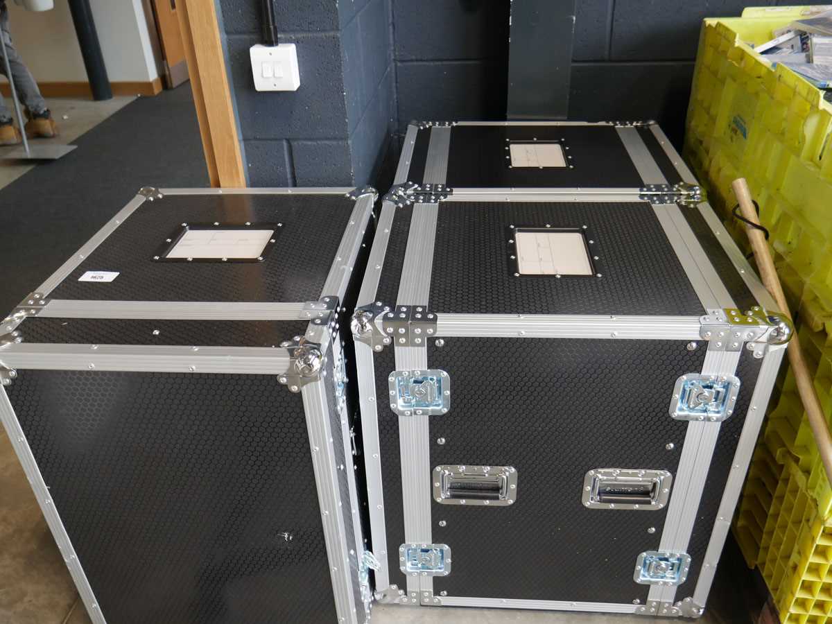 +VAT 3 hard flight type cases