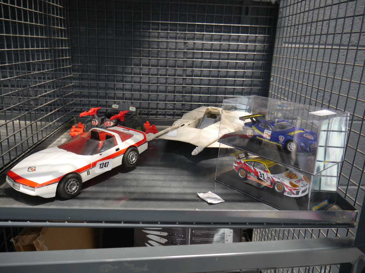 Various collectible toys to include Matel He Man Rotor vehicle, Kenner Star Wars Snow Speeder, large - Image 2 of 3