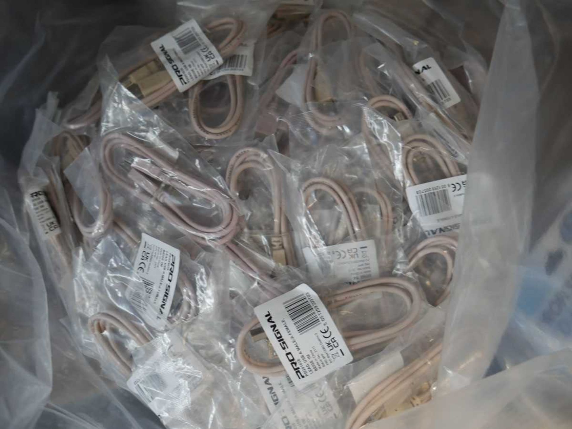 +VAT 5 bags containing Pro Signal USB cabling - Image 2 of 2