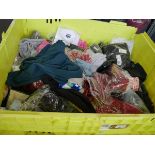 +VAT Pallet containing mixed ladies and men's clothing