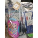 +VAT Bag containing various electronics, books, playing cards, etc. incl. Guinness World Records