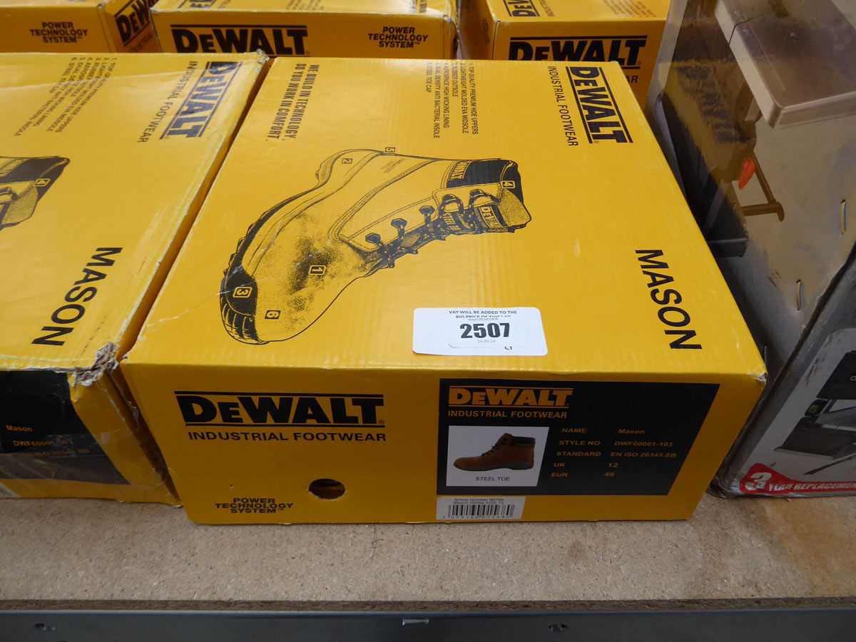 +VAT Boxed pair of DeWalt Mason steel toe safety boots in tan (size 12)