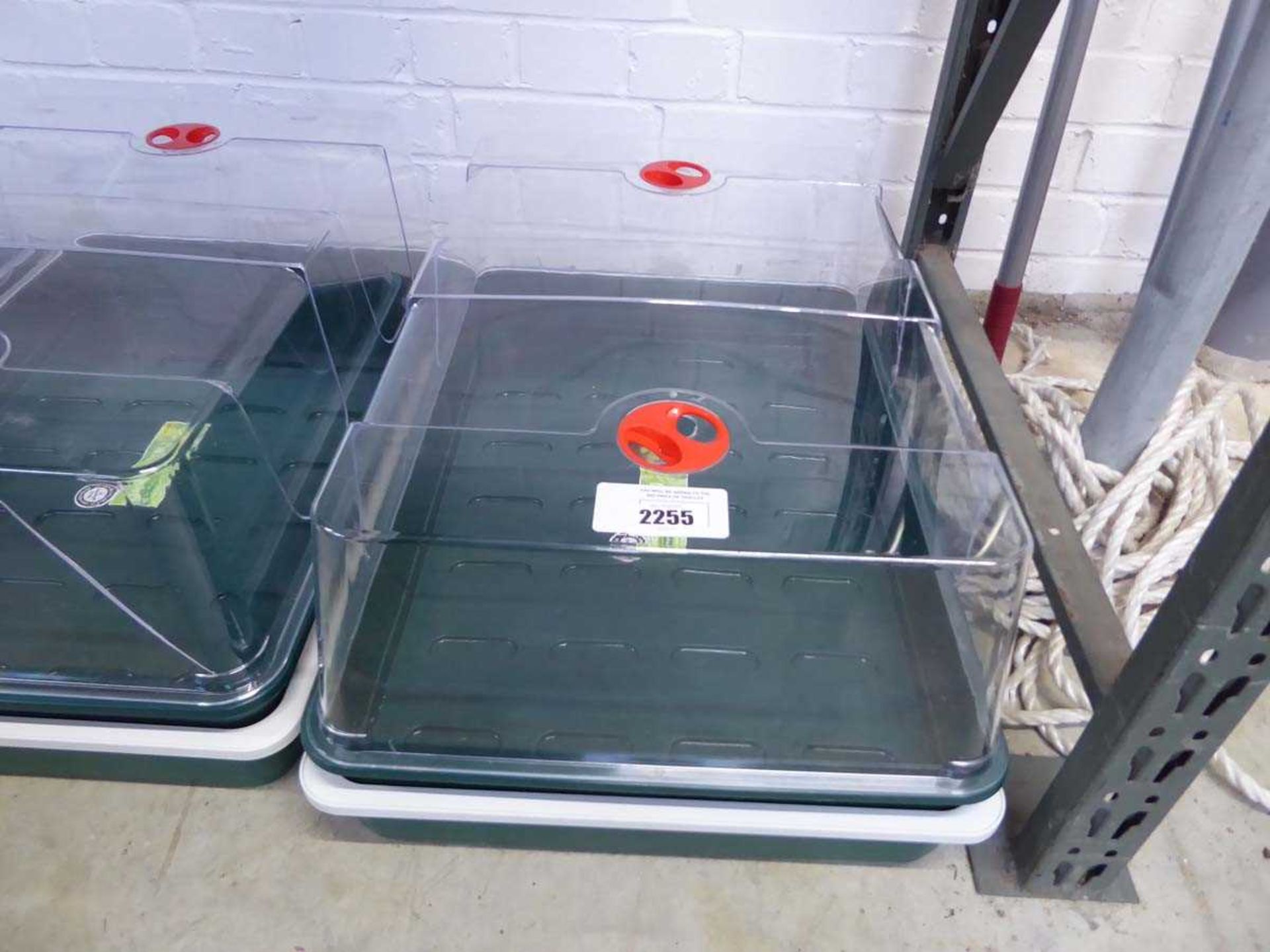 +VAT 240V electric propagator