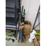 Bundle of garden tools incl. rake, spade, hoe, etc. plus seed spreader