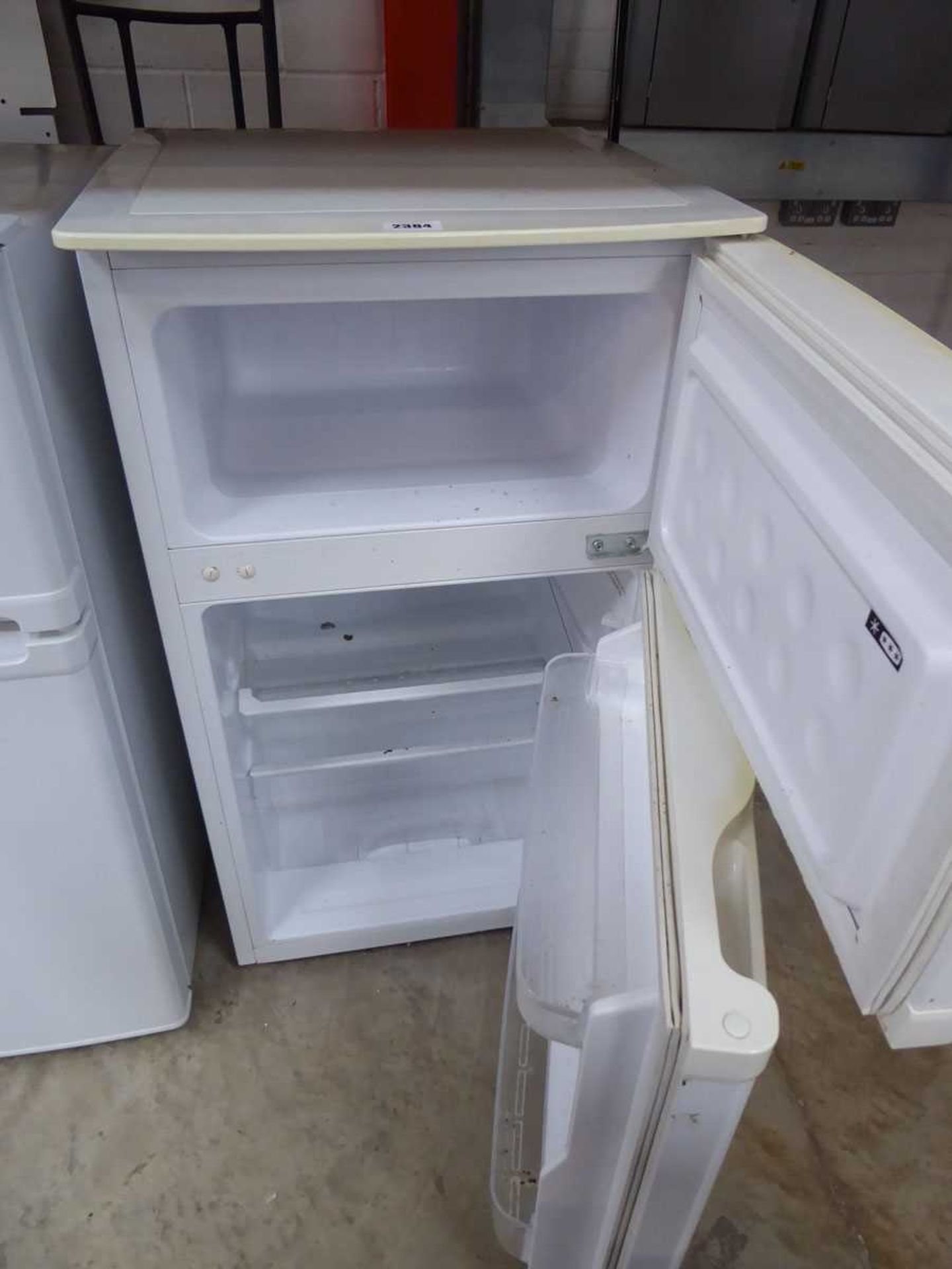 Small white fridge freezer - Image 2 of 2