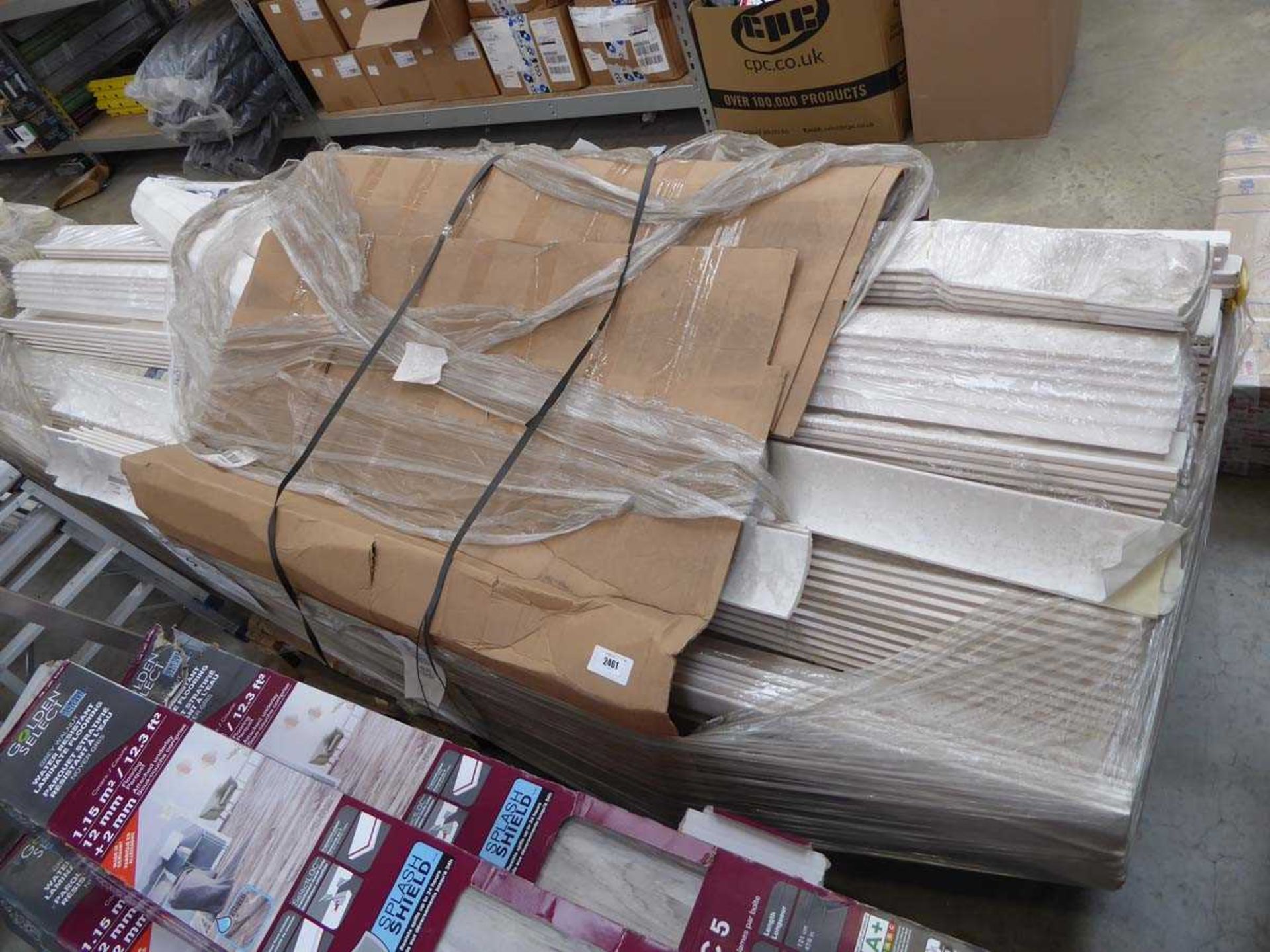 +VAT Pallet containing a large quantity of coving