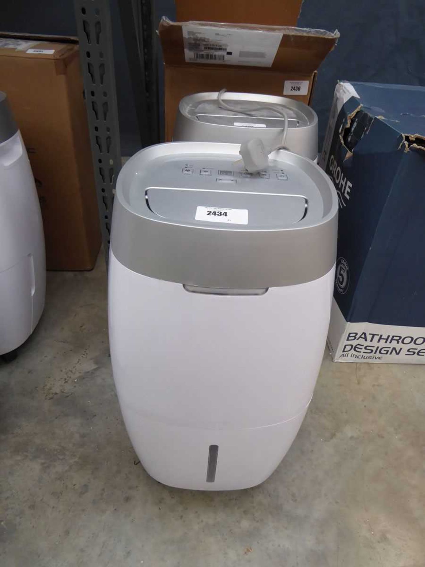 +VAT Unboxed Pro-Elec 30L electric dehumidifier (PELL0309)