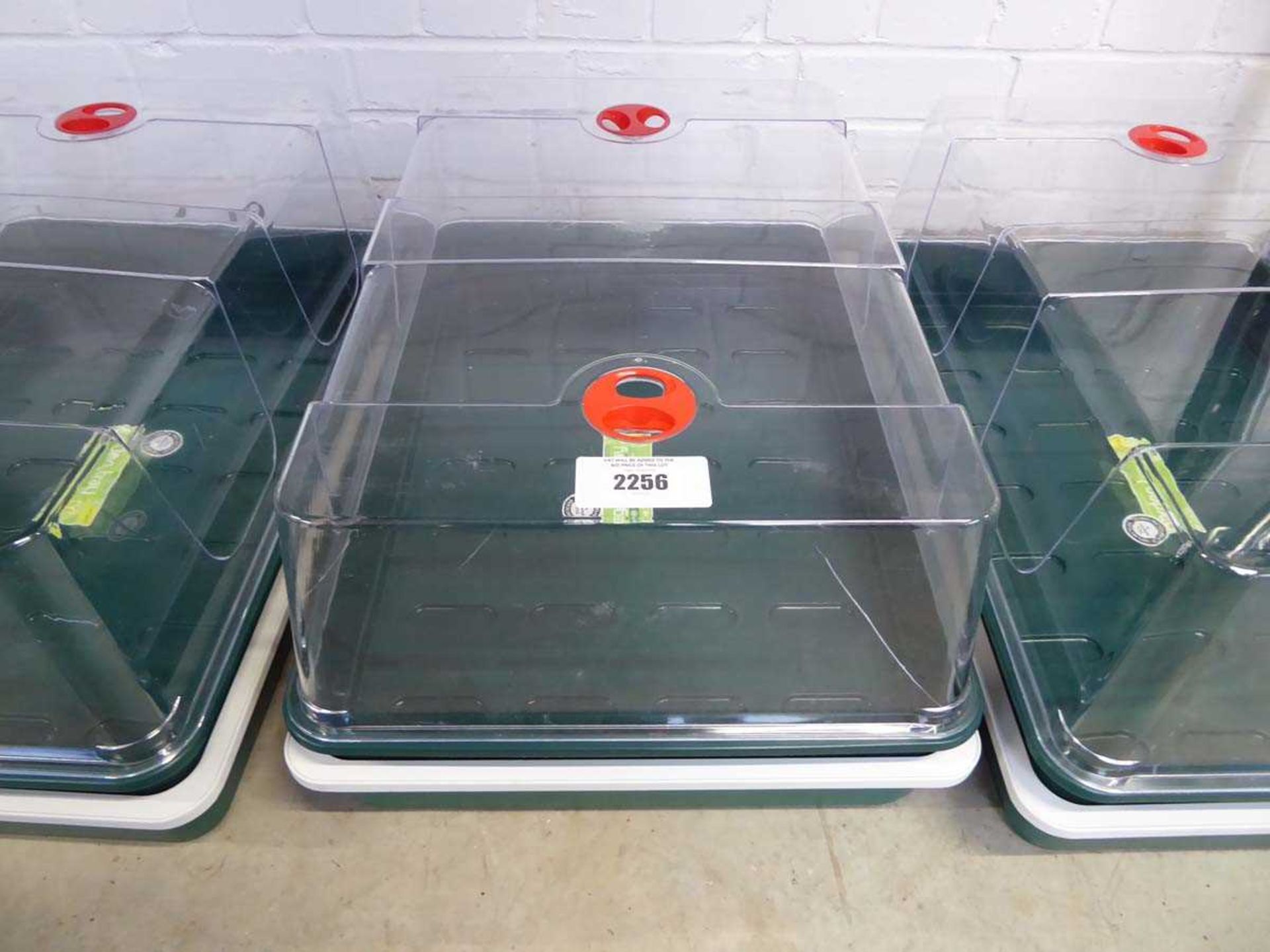 +VAT 240V electric propagator