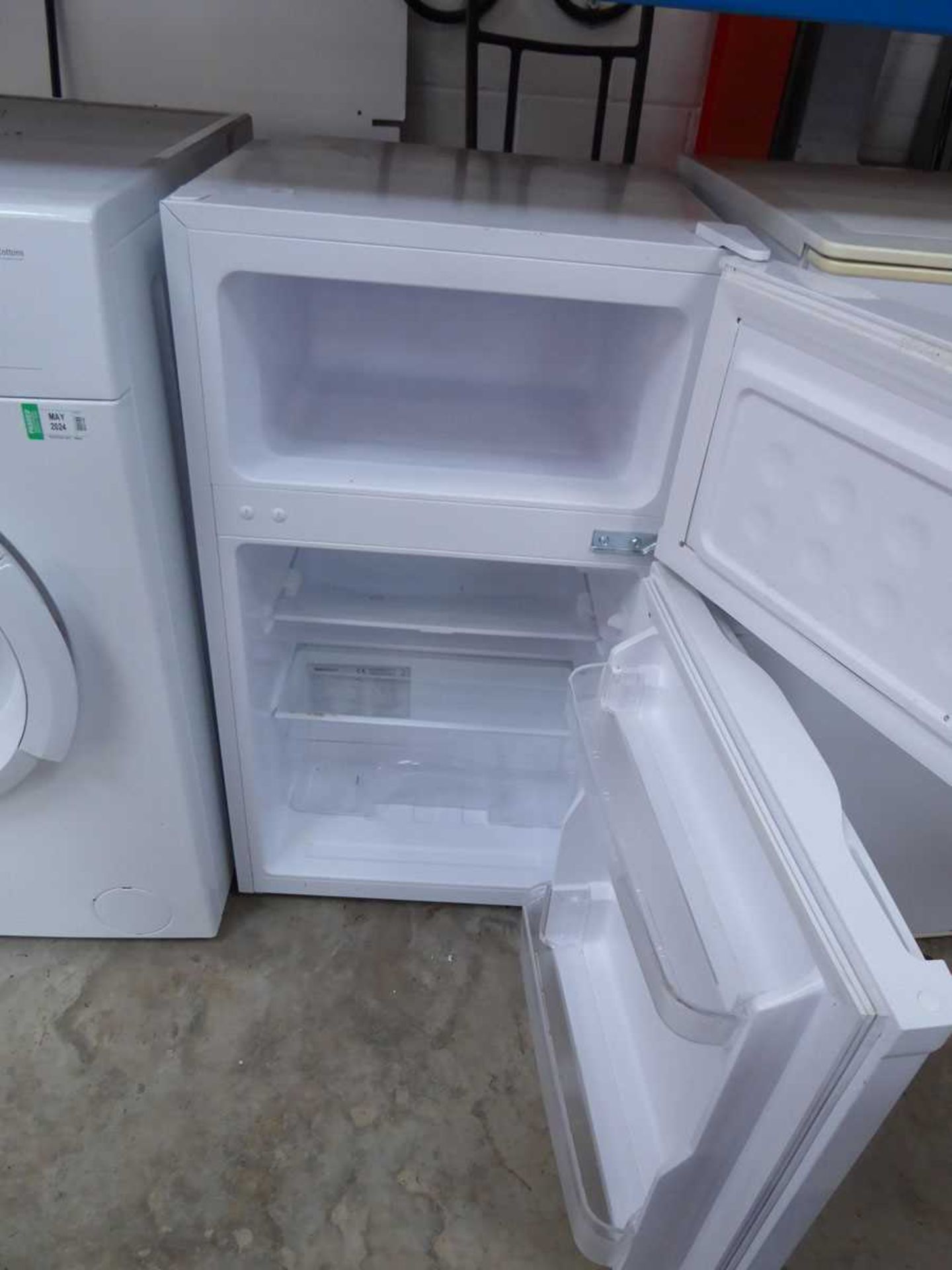 Small white fridge freezer - Image 2 of 2