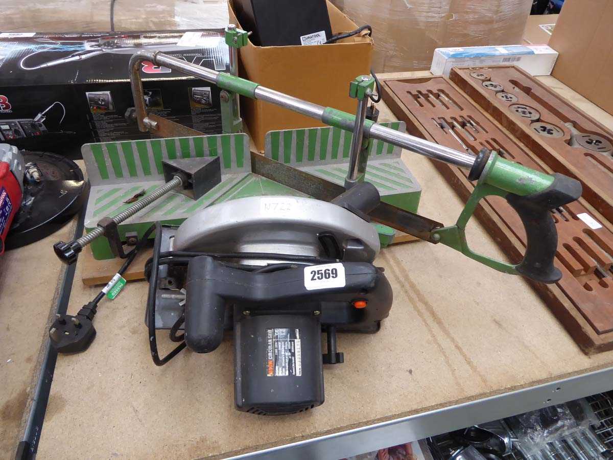 240v circular saw with mitre saw on stand