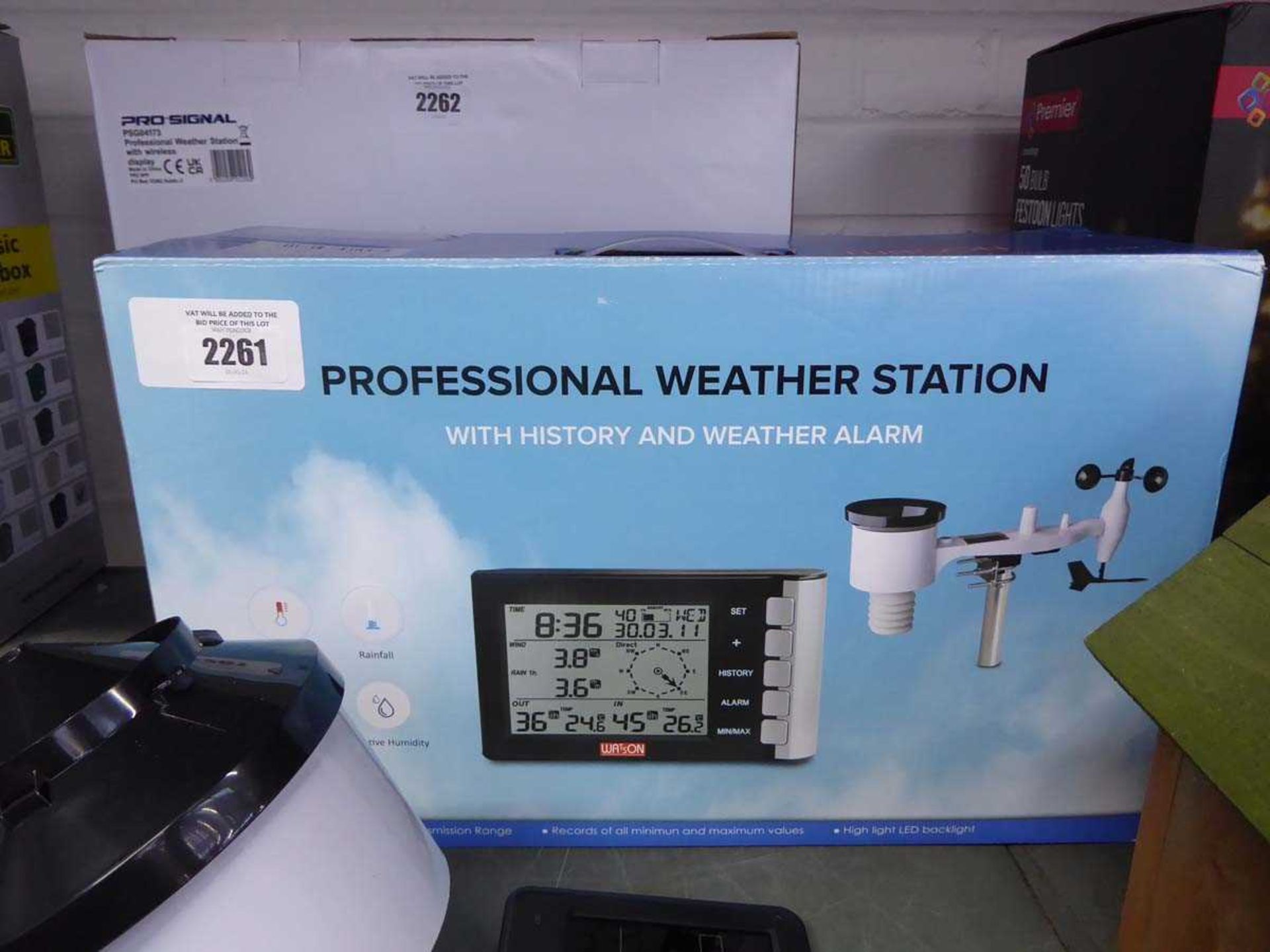 +VAT Boxed professional weather station with wireless digital display