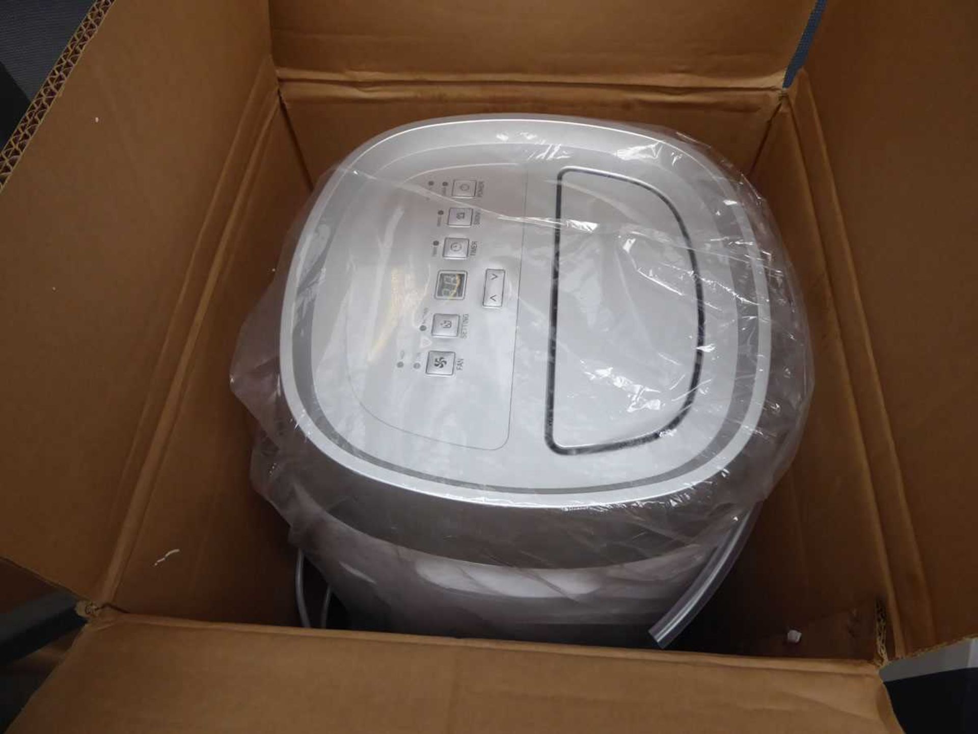 +VAT Unboxed Pro-Elec 30L electric dehumidifier (PELL0309) - Image 2 of 2