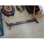 Pair of roof bars for VW Polo