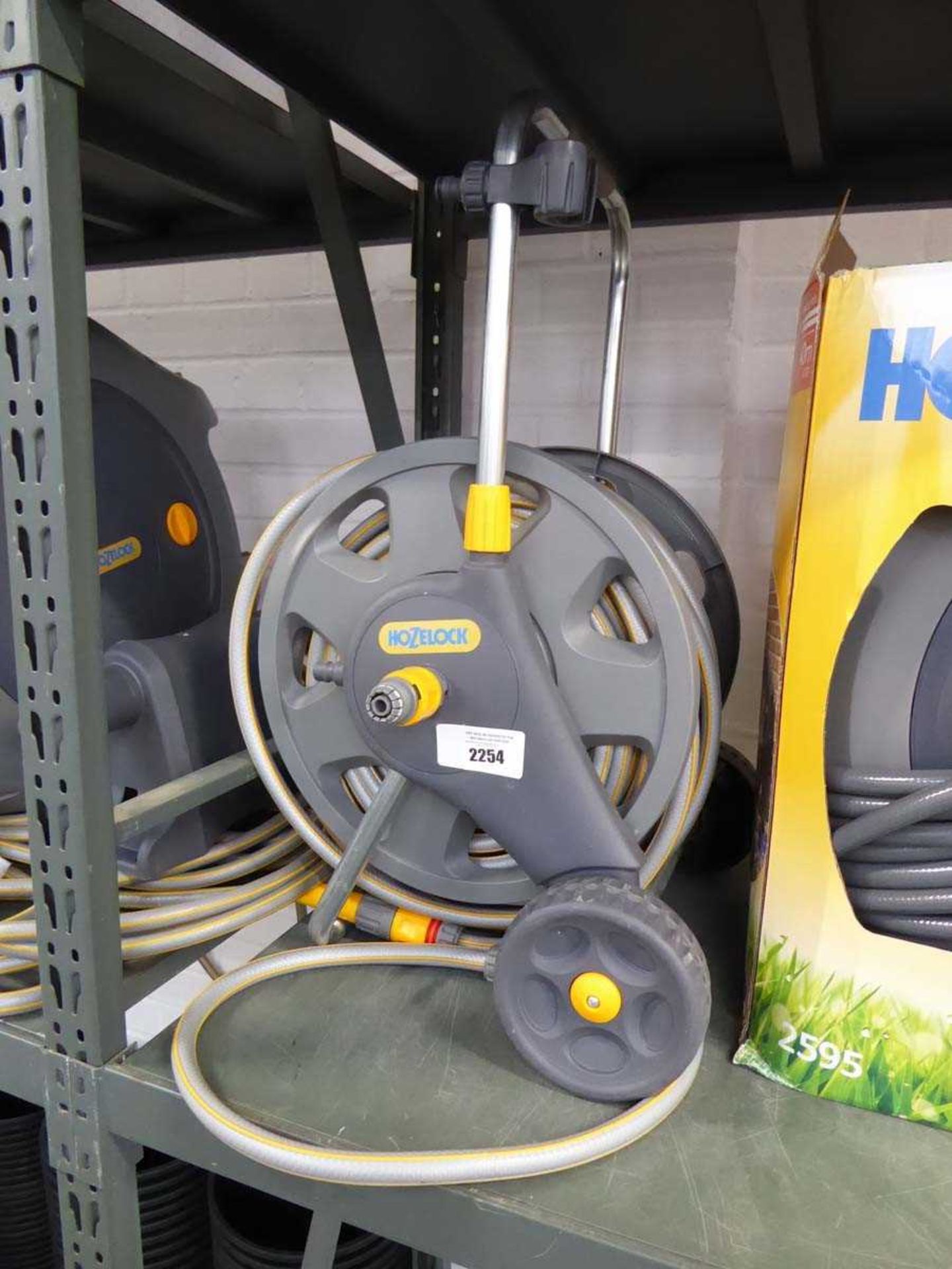 +VAT Hozelock 2 wheel hose on trolley