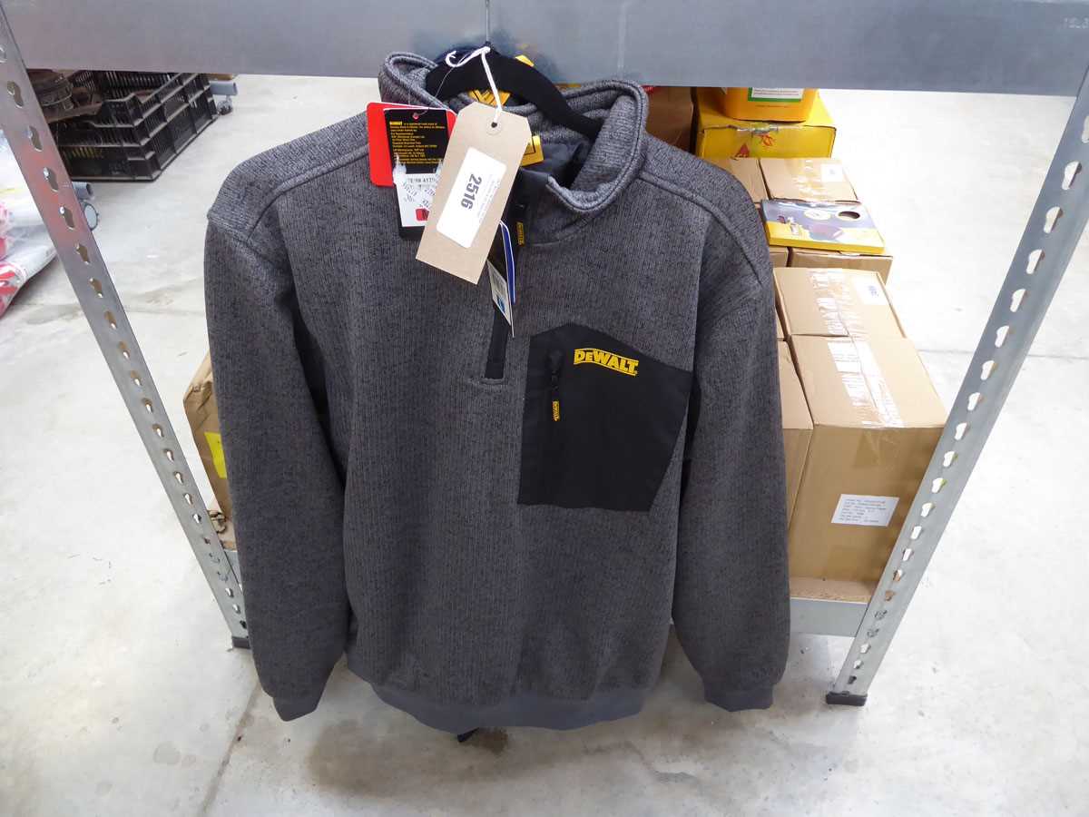 +VAT 2 DeWalt 1/4 zip work fleeces, 1 in grey, 1 in navy (sizes M and L)