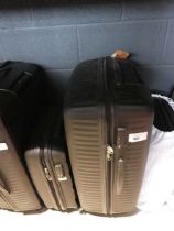 +VAT 2 piece American Tourister suitcase set in black Nb. Code for small case is 131