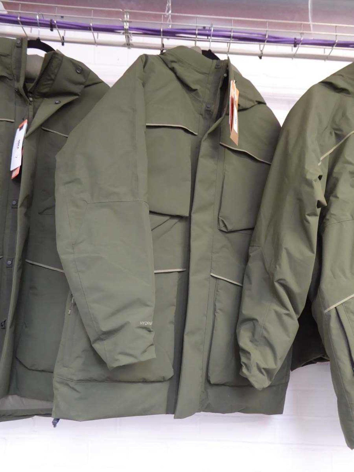 +VAT Berghaus full zip black waterproof jacket (size XL)