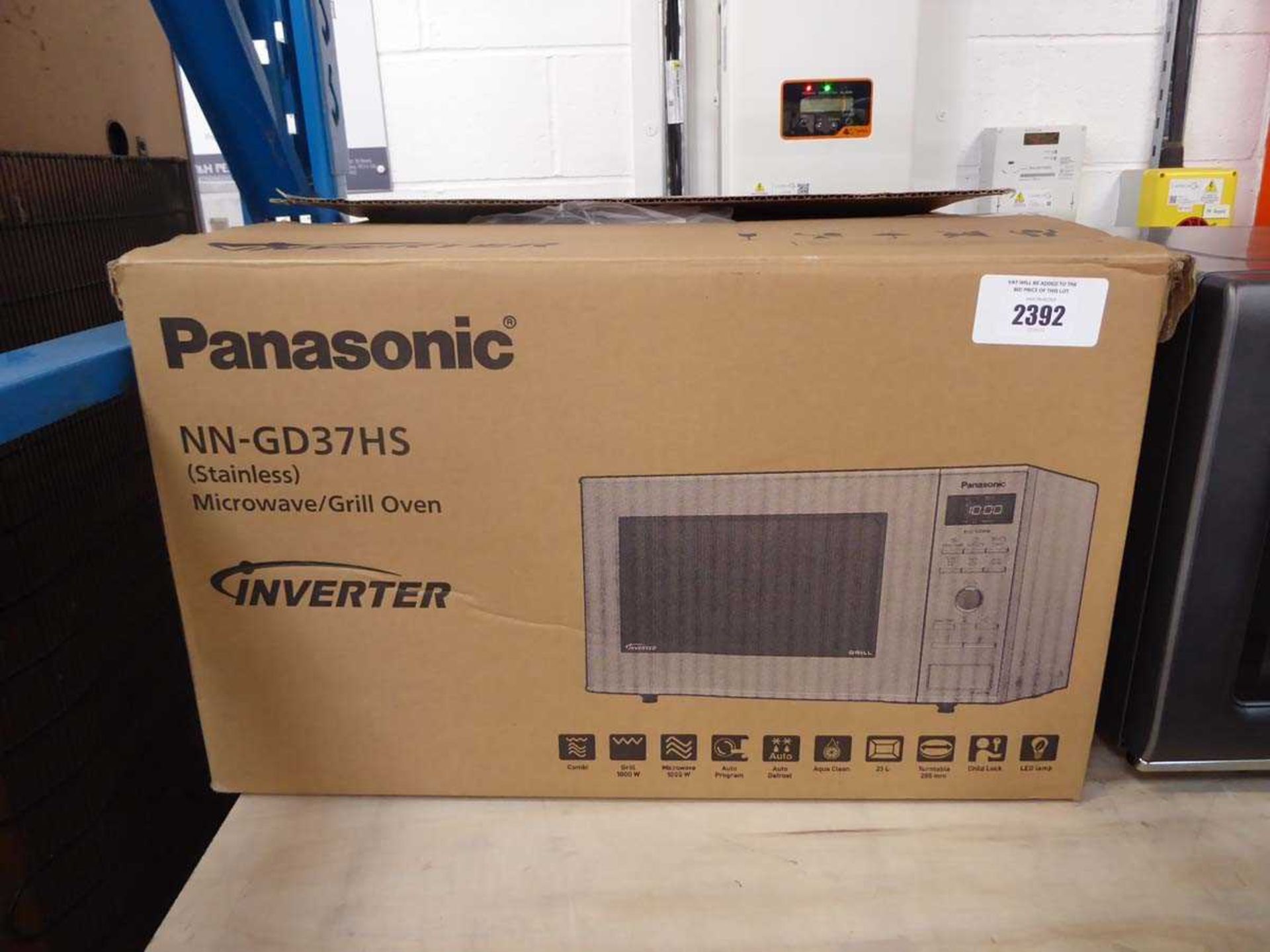 +VAT Panasonic inverter microwave/ grill oven in silver (NN-GD37HS)