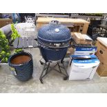 +VAT Louisiana Grill smoker style BBQ on stand