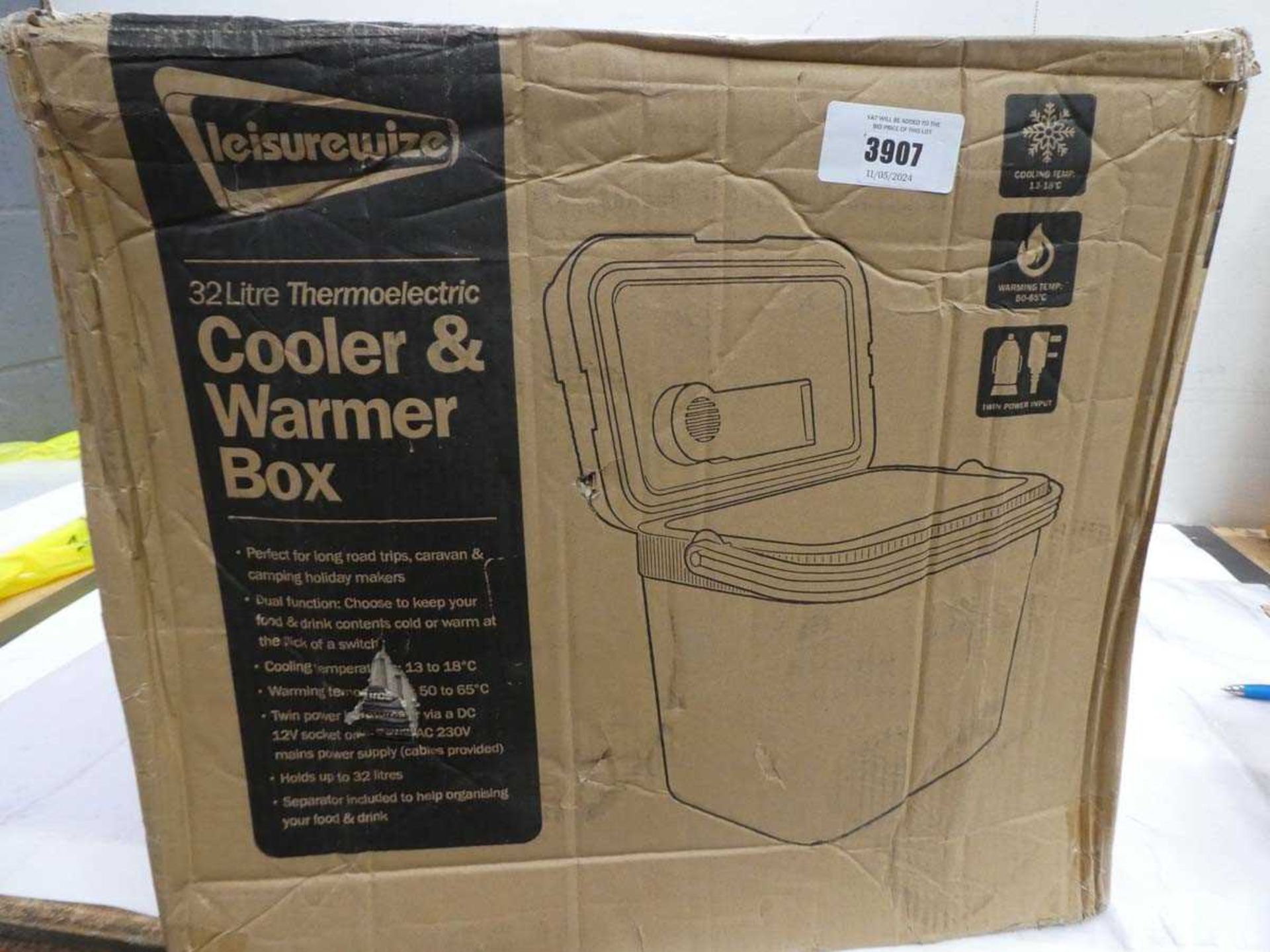 +VAT Leisurewise 32L cooler and warmer box
