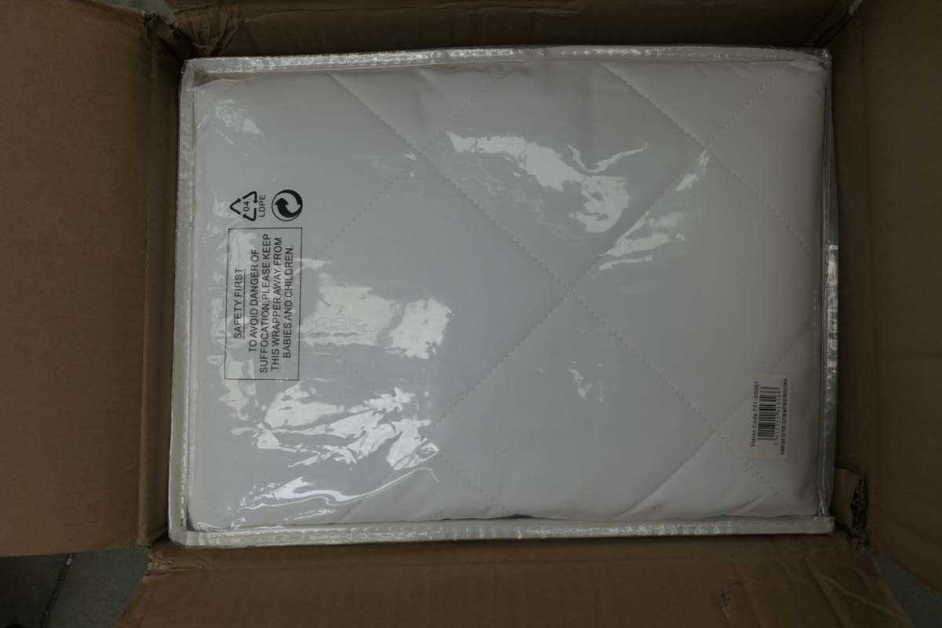 +VAT Box containing 3 dreams double quilted cotton mattress protectors and 2 pillows - Image 2 of 2