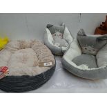 +VAT Dog sleeper bed and 2 cat beds