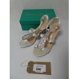 +VAT Boxed pair of ladies Lauren Larraine heels, ivory, UK 11