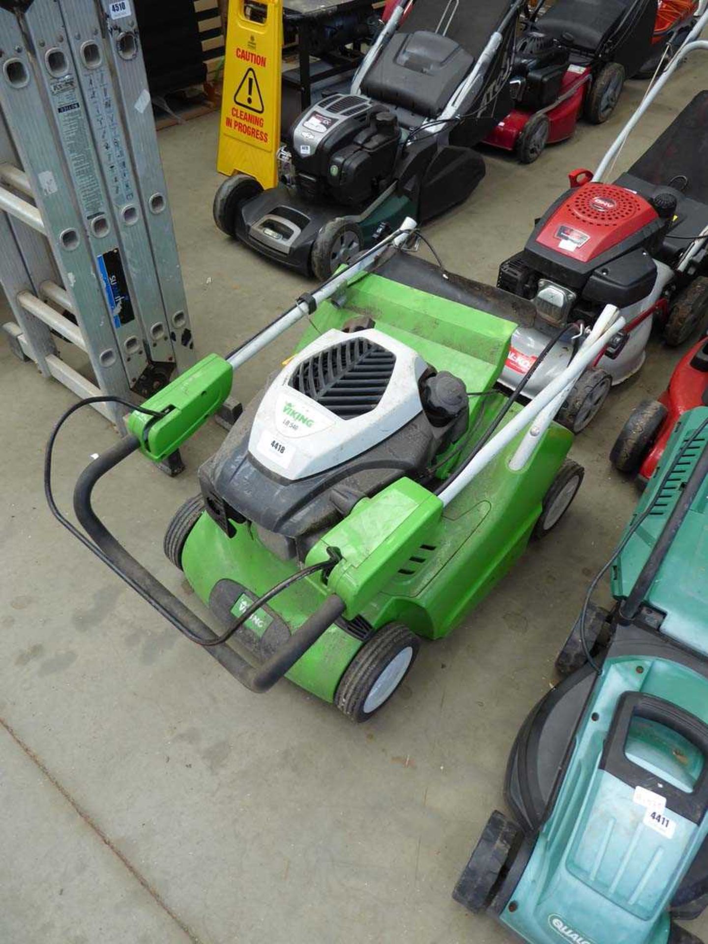 +VAT Viking LB540 petrol powered rotary mower - no grass box