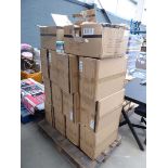 Pallet of assorted light bulbs