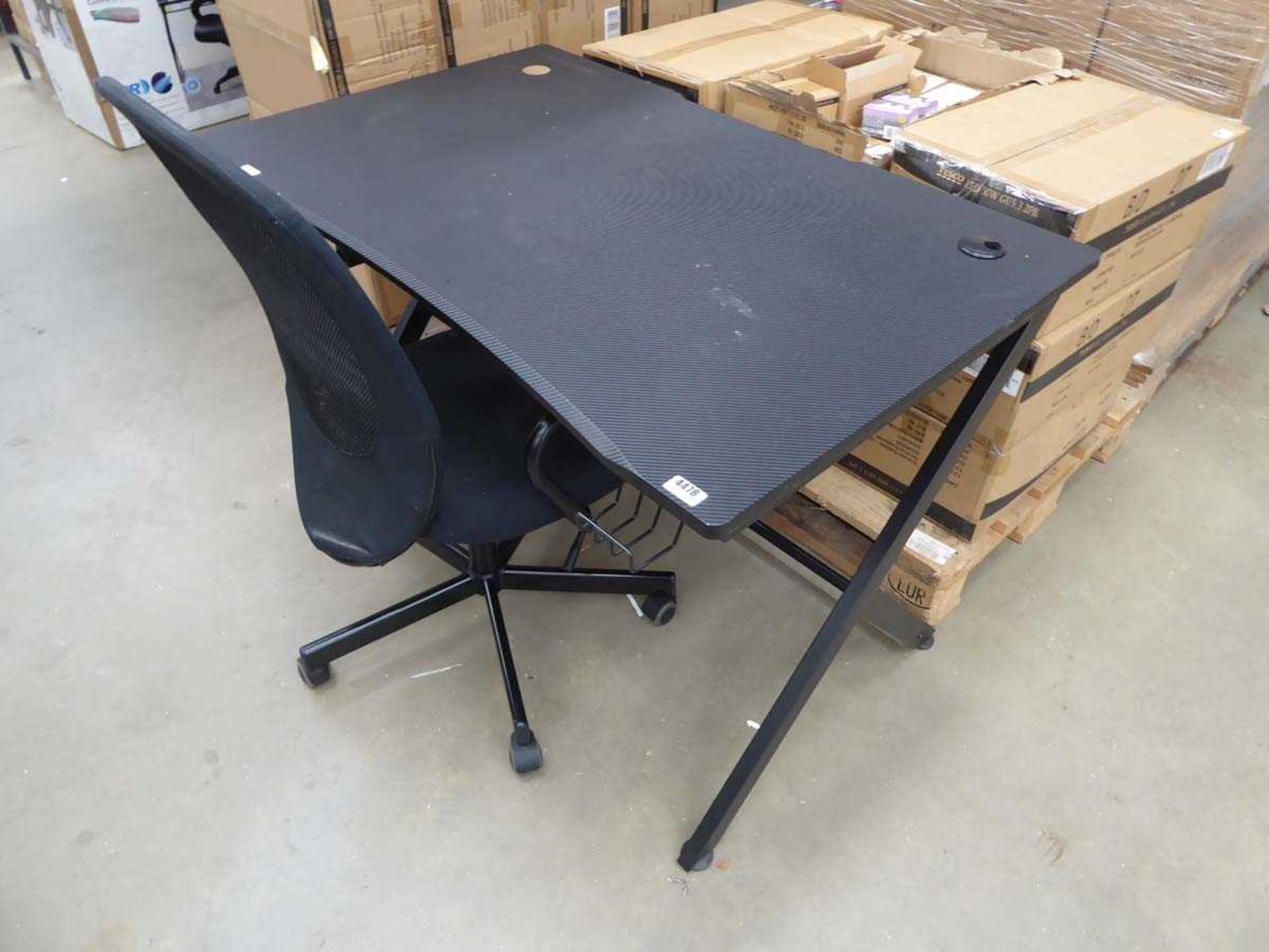 Black desk and chair