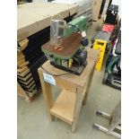 Electric scroll saw