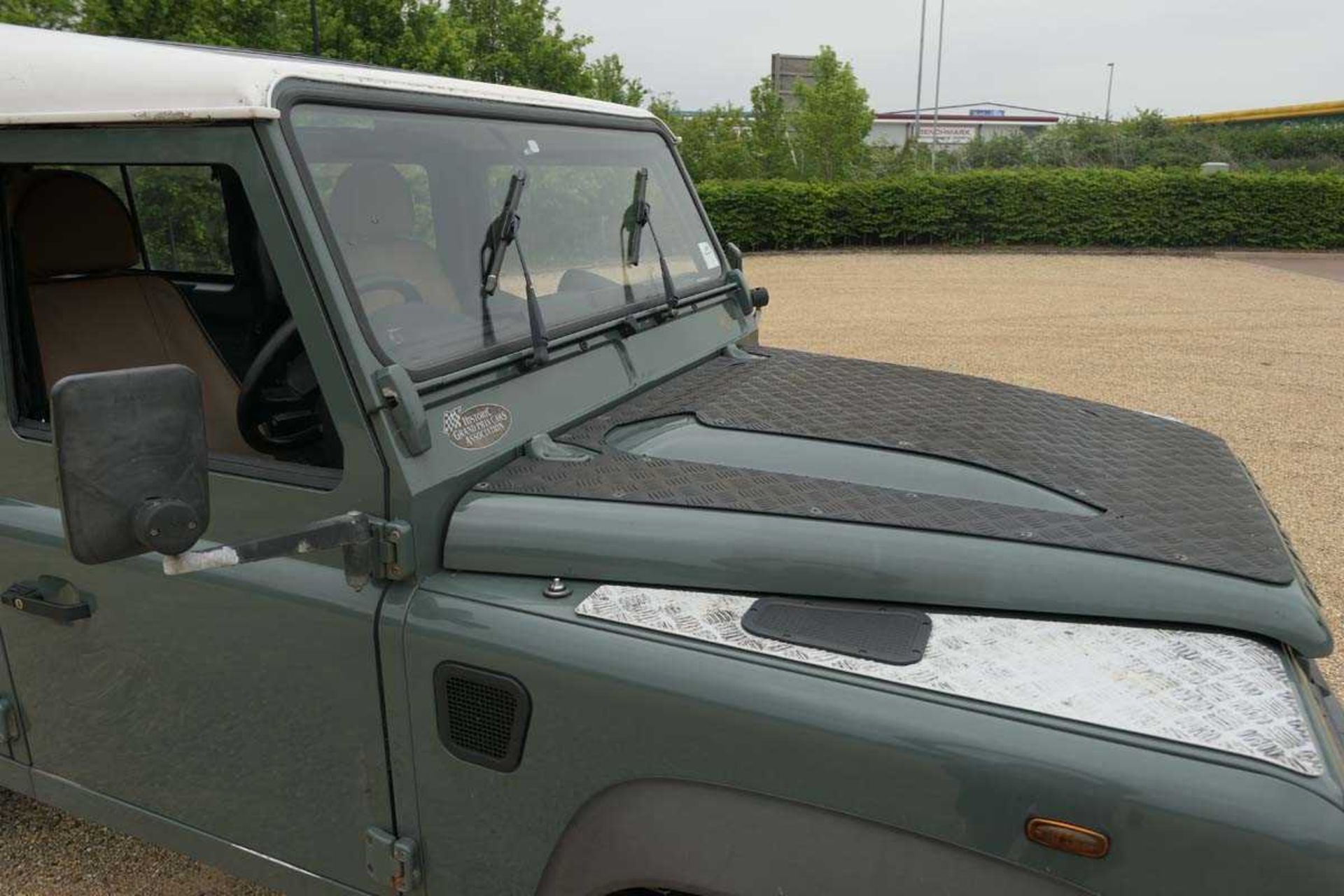 (LD58 NLV) 2008 Land Rover Defender 110 LWB station wagon estate in green, 2402cc diesel, 6-speed - Image 11 of 20