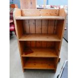 +VAT Stripped pine 4-tier open bookcase