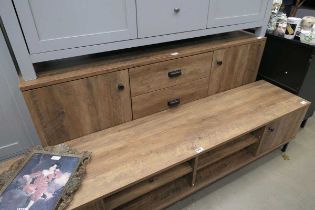 Contemporary sideboard with 3 drawers and 2 doors