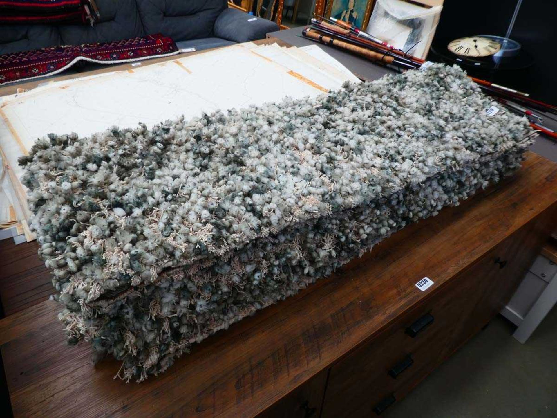 Shag pile grey mat