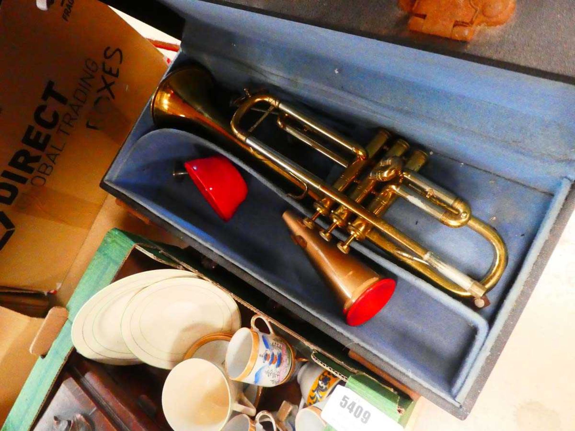 Boxed trumpet together with tea caddy and 2 boxes of assorted ceramics - Image 2 of 2