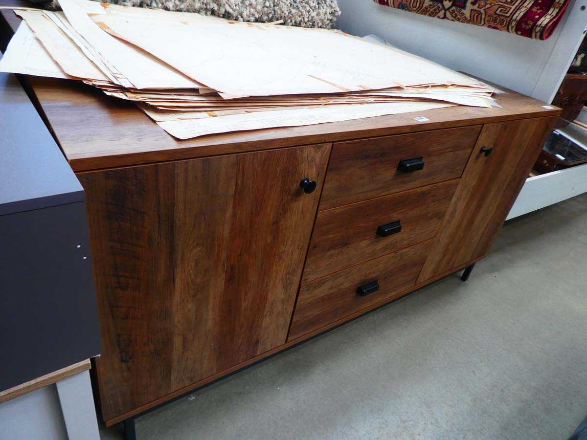 Contemporary sideboard with 3 drawers and 2 doors