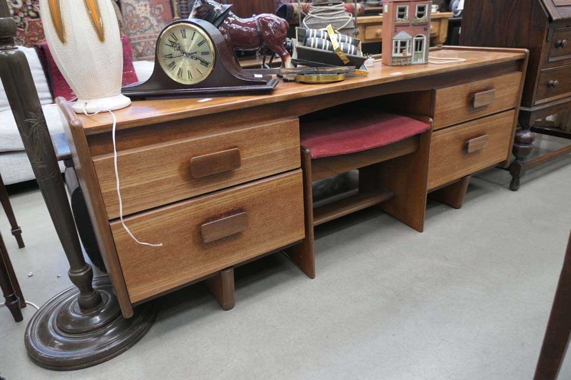 Teak 1970's dressing table - Image 2 of 3