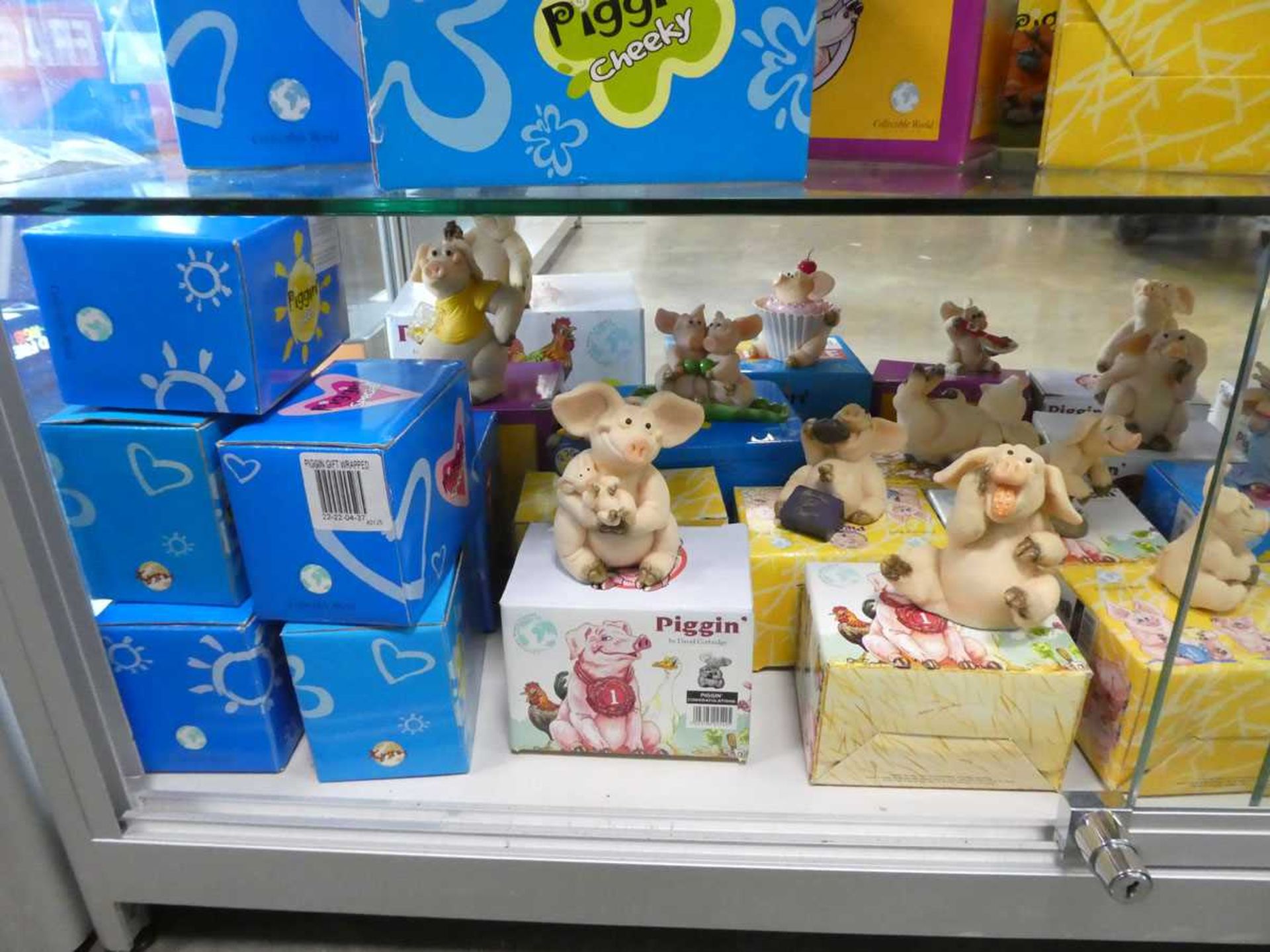 Large collection of Piggin collectible figures with original boxes and packaging - Image 3 of 5